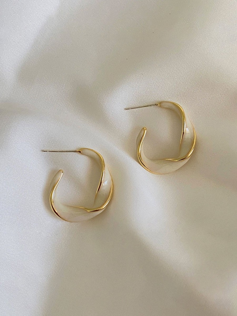 Women Ahaselected Earrings | Vintage Gentle Twisted Creamy Earrings White